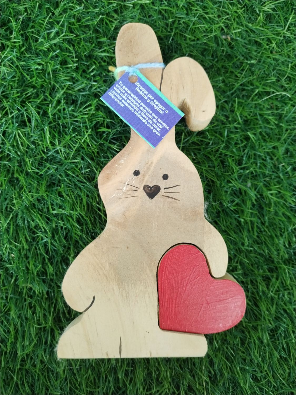 Adorno de madera conejo corazón 