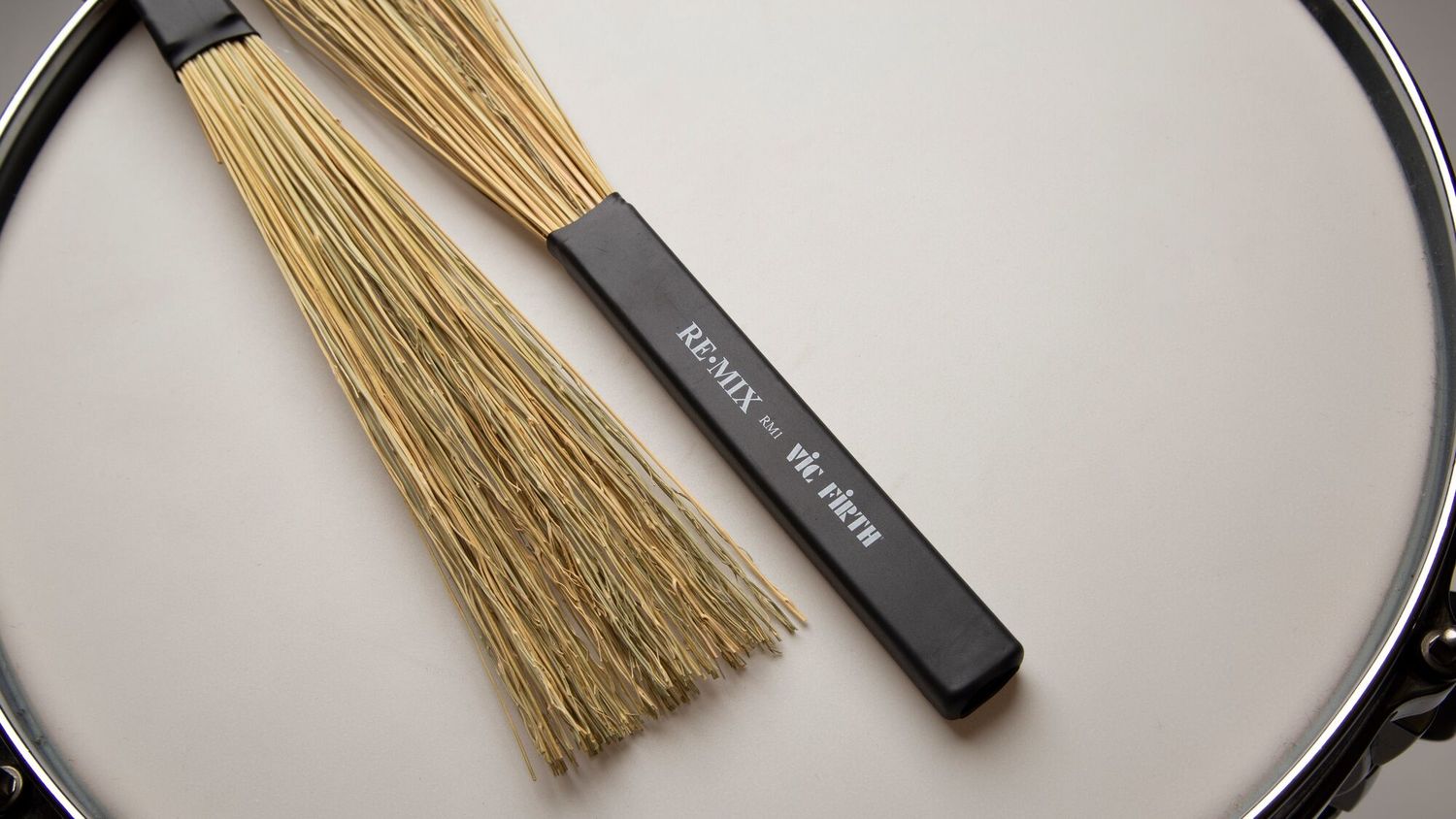 Vic Firth RE.MIX Brushes, Broomcorn