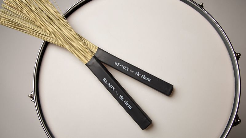 Vic Firth RE.MIX Brushes, African Grass