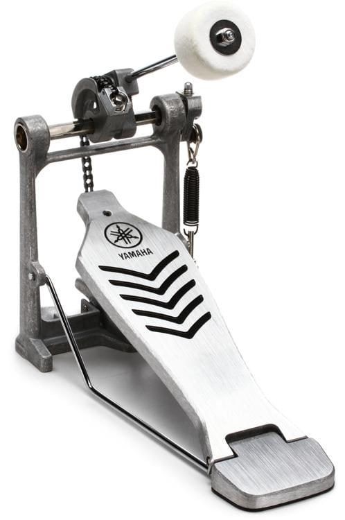 Yamaha Single Bass Drum Pedal - Chain Drive - Horizontal Frame Brace