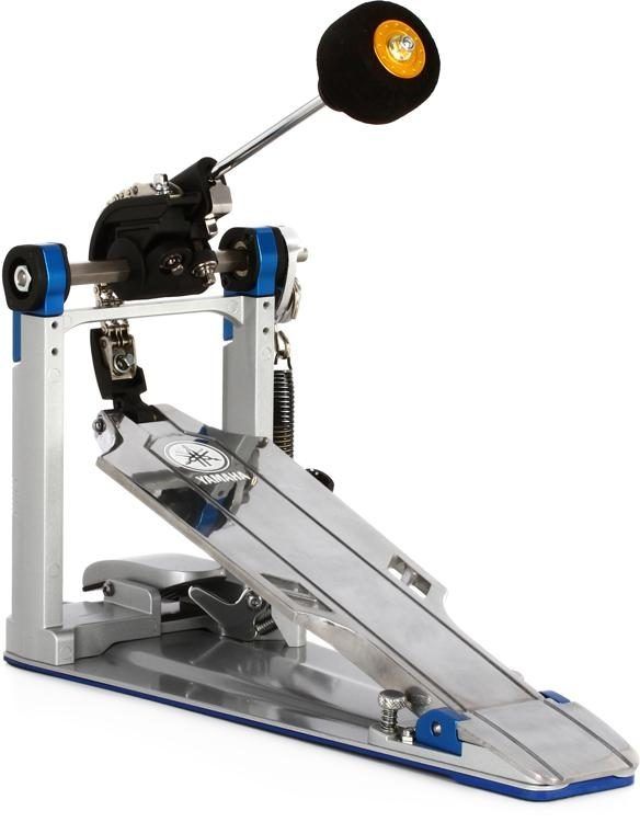 Yamaha Single Bass Drum Pedal - Double Chain Drive - Long Footboard - Side Hoop Clamp - Belt Drive Included
