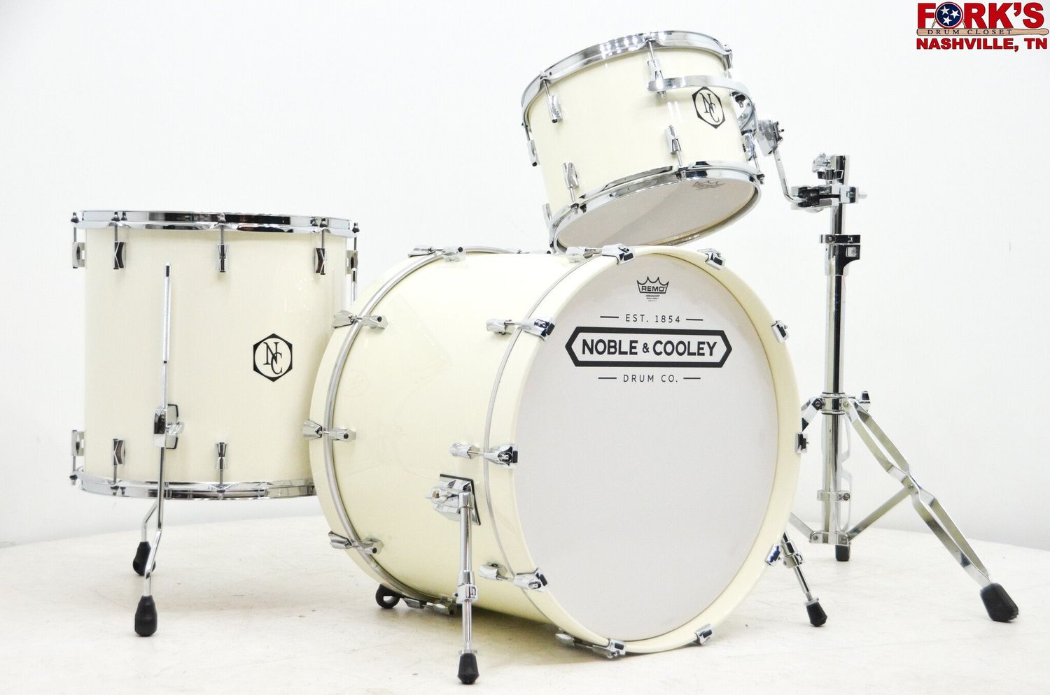 Noble &amp; Cooley Horizon Series 3pc Drum Kit - &quot;Antique White Lacquer&quot;