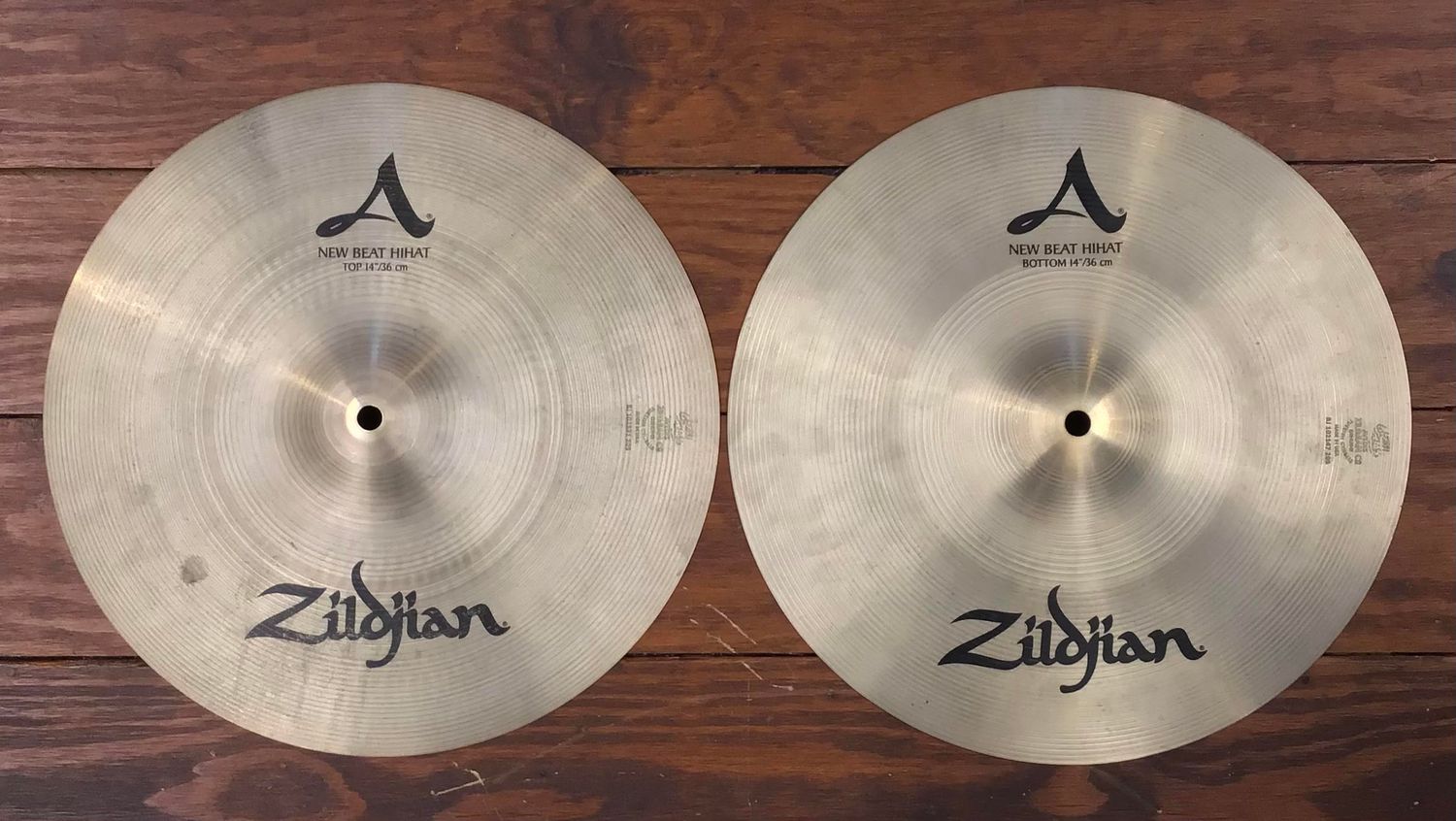 USED A Zildjian 14&quot; New Beat Hi-Hat Cymbals (Pair)