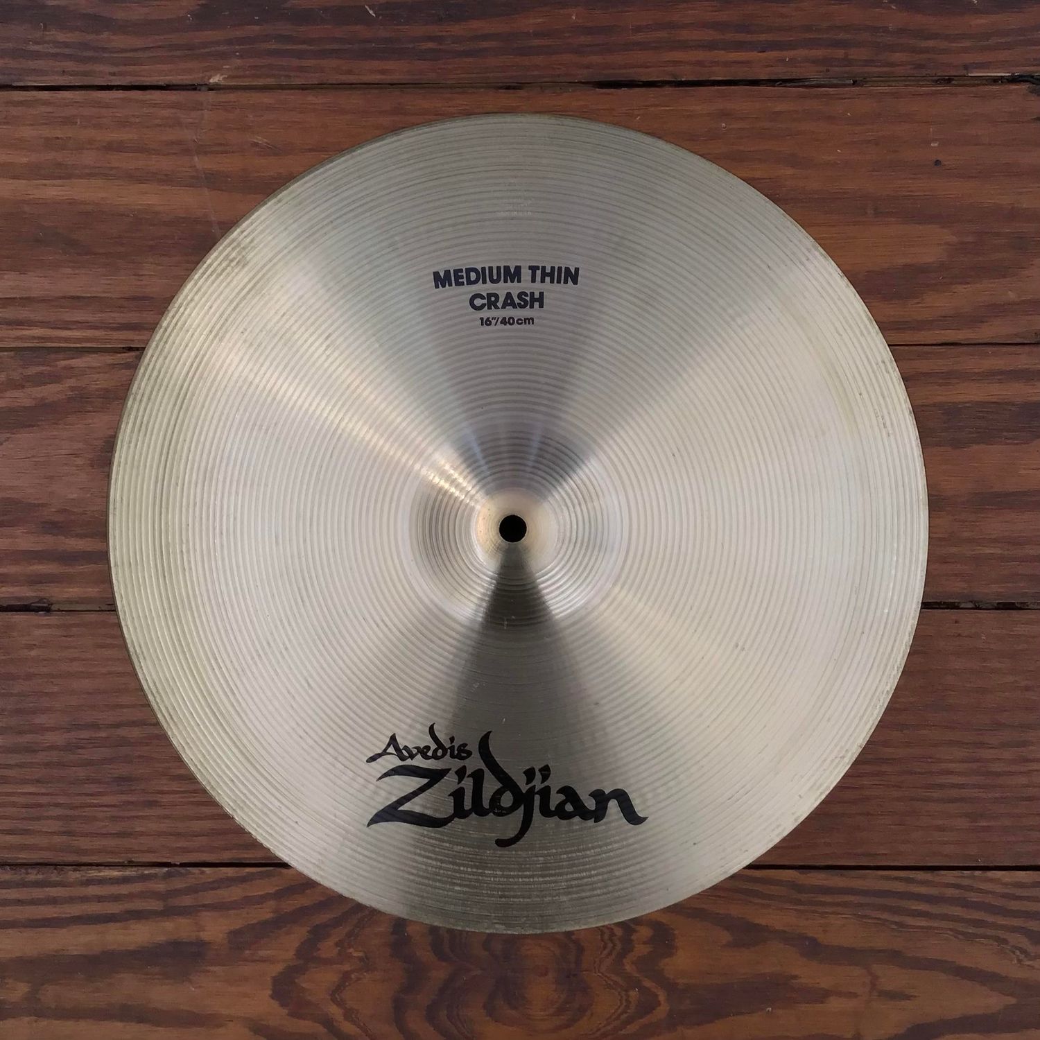 USED A Zildjian 16&quot; Medium Thin Crash Cymbal