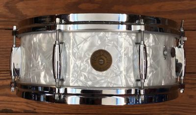 USED Gretsch Round Badge 5.5x14 Snare Drum - "White Marine Pearl"