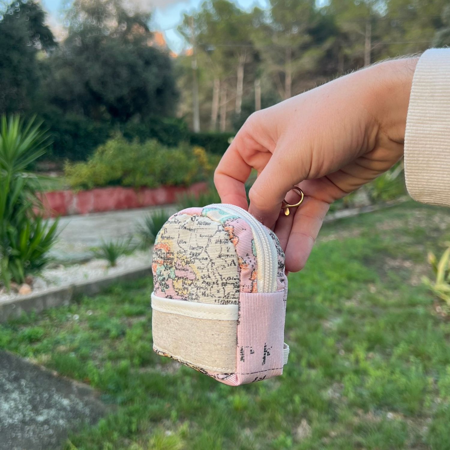 Mochila monedero - Mapamundi Rosa