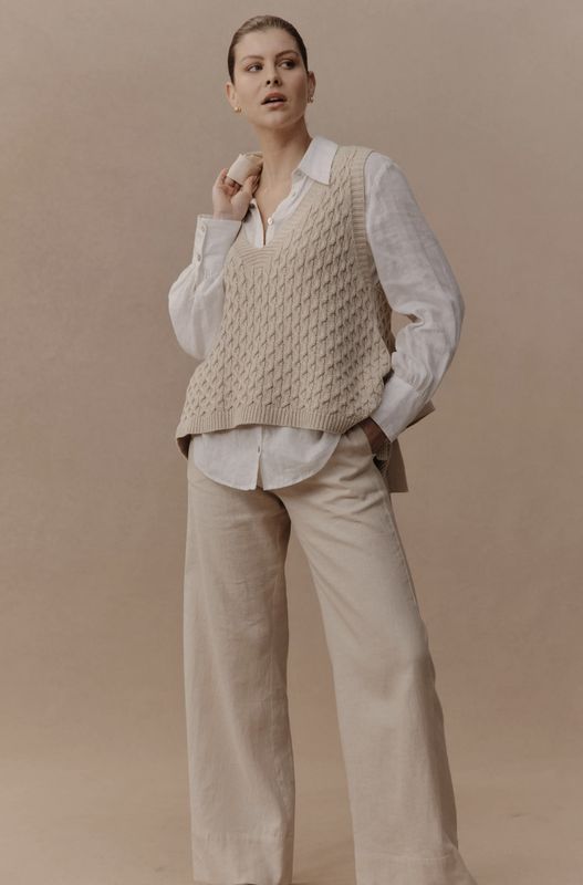 Naviva Vest