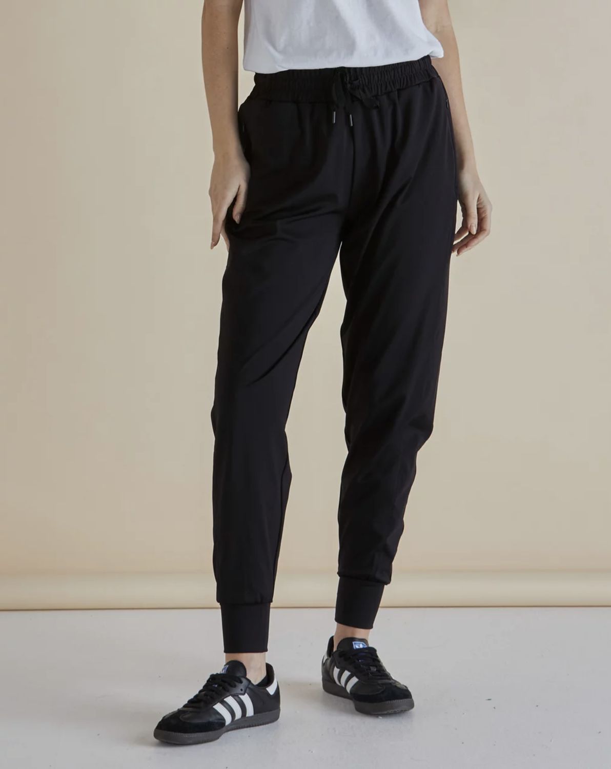 Cara Travel Jogger, Size: 14