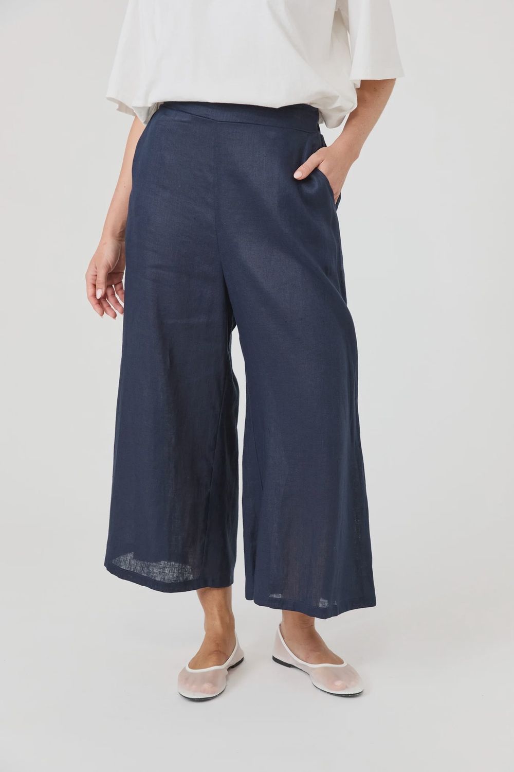 Studio Crop Pant - Navy, Size: Small