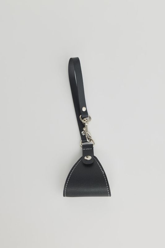 Nora Scarf Holder