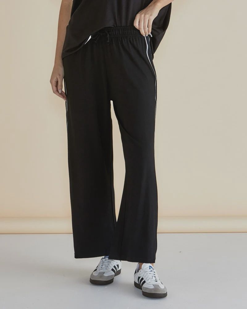 Evelyn Wide Leg Jogger - Black/White, Size: 12