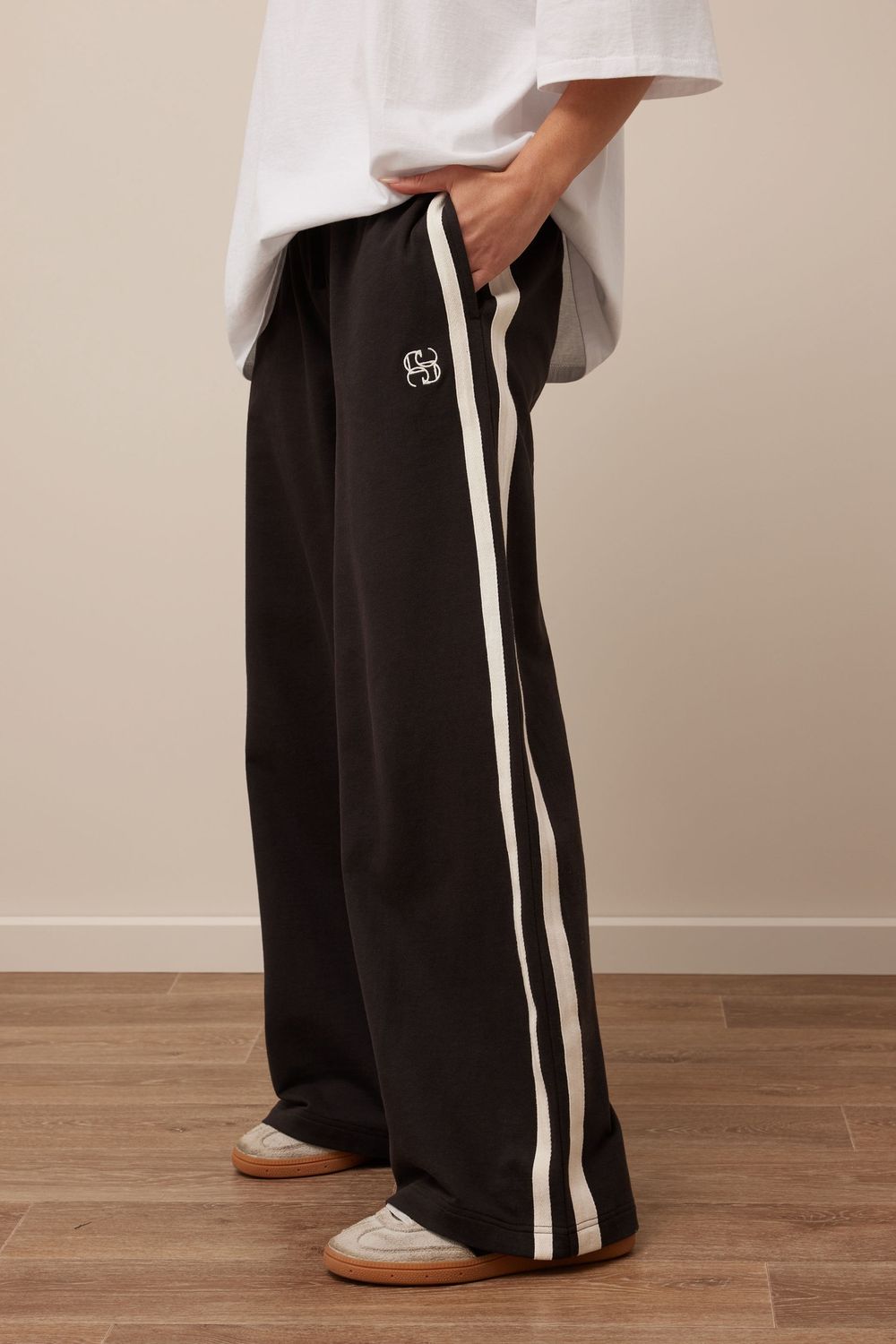 Gigi Wide Leg Terry Trackpant - Phantom Side Stripe, Size: Small