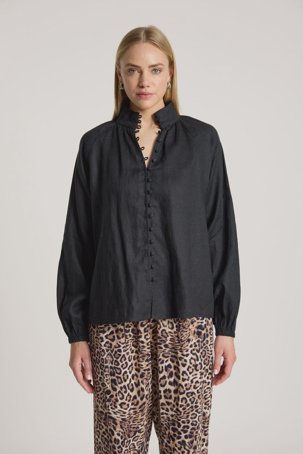 Bajau Button Shirt - Black, Size: Medium