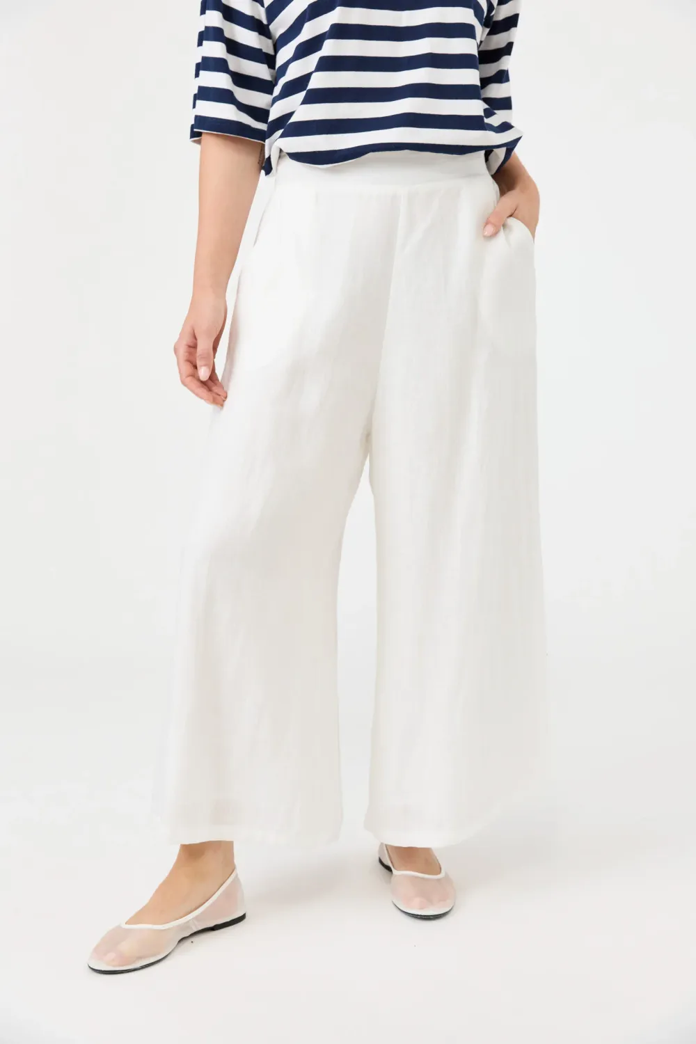 Studio Crop Pant - Salt, Size: Small