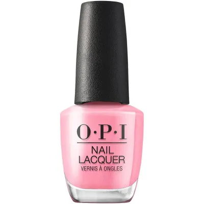 OPI nagellak Racing for Pinks, roos met een glanzende afwerking voor een energieke en vrouwelijke uitstraling.