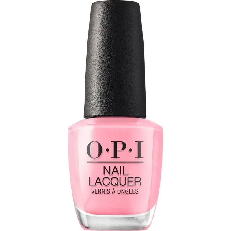 Roos, glans, OPI nagellak “Suzi Nails New Orleans” – perfecte mani voor een stralende look.