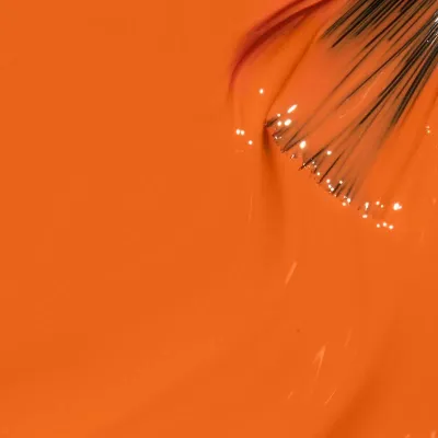 Oranje, glanzend, OPI nagellak “Silicon Valley Girl” – levendige glanzende oranje tint.