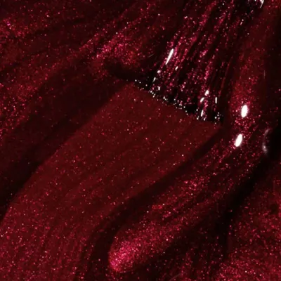 Vernis à ongles OPI I’m Not Really a Waitress 15ml – teinte bordeaux scintillante, fini brillant longue tenue et chic.