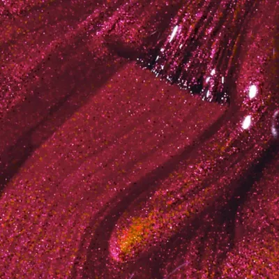 Vernis OPI I'm really an actress... – couleur bordeaux avec une finition scintillante pour un look élégant et glamour.