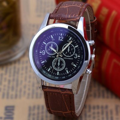 Montres pour hommes avec ceinture à trois yeux en verre clair bleu montres de mode cadeau pour hommes