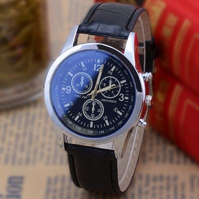 Montres pour hommes avec ceinture à trois yeux en verre clair bleu montres de mode cadeau pour hommes