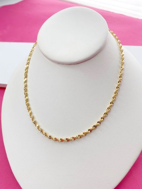 Taylor Shaye Julia Choker