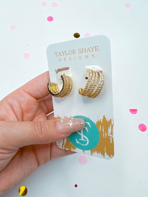 Taylor Shaye Margaret Hoops