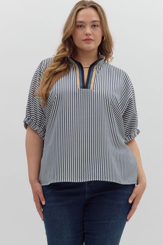 Entro Striped Pattern Navy/Beige PLUS Top