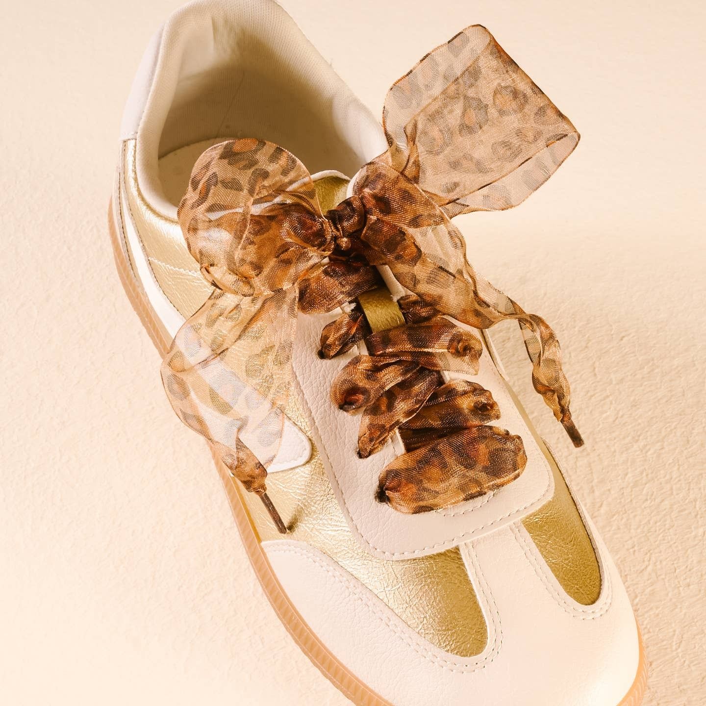 Darling leopard shoelaces