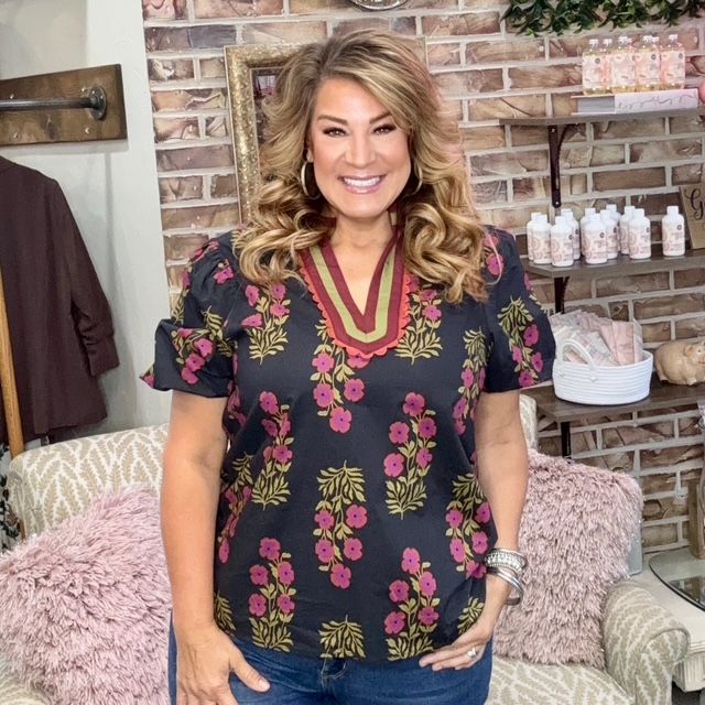 Entro black print top