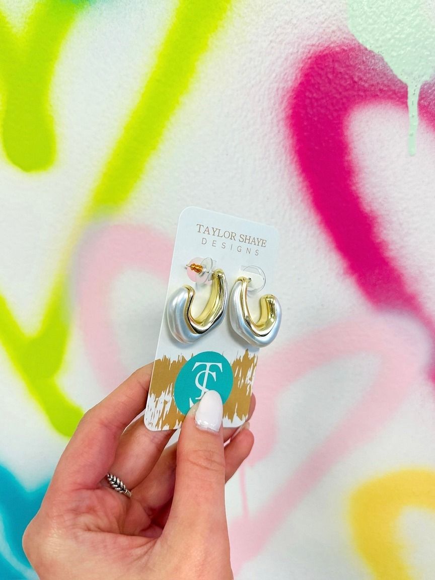 Taylor Shaye Abigail Hoop