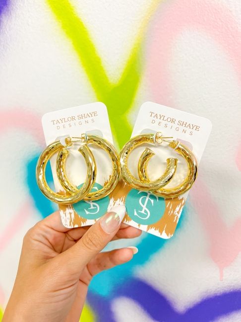 Taylor Shaye Raya Hoop