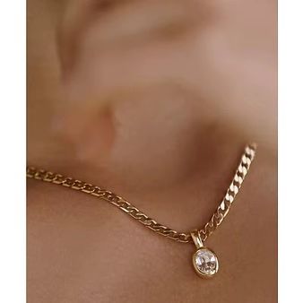 Chansutt Pearls Oval Pendant Chain
