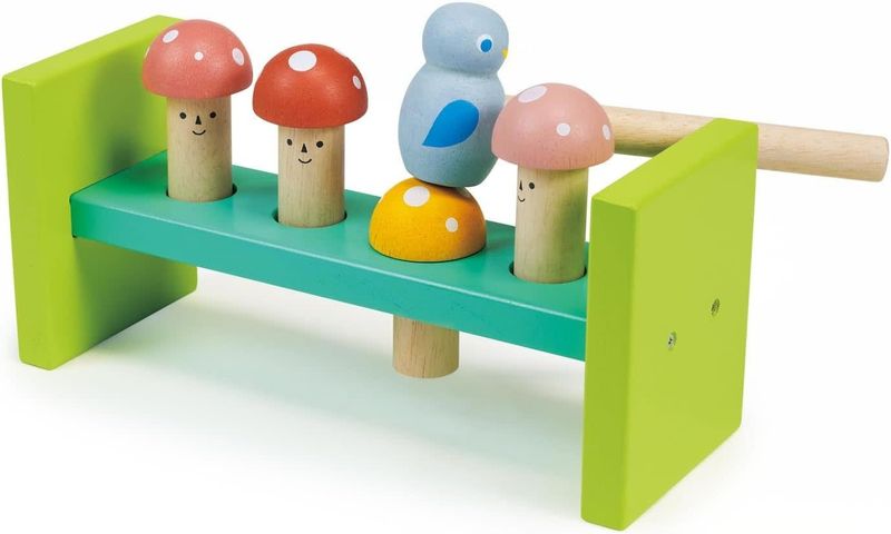 WOODLAND HAMMER TOY