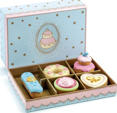 PRINCESSES&#39; CAKES SET