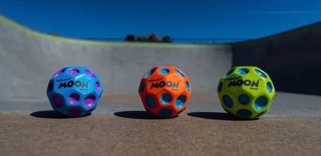 MARTIAN MOONBALL