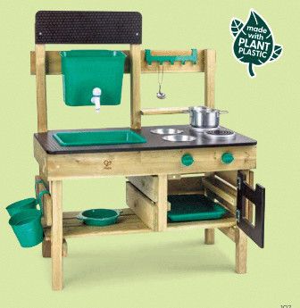 OUTDOOR KITCHEN