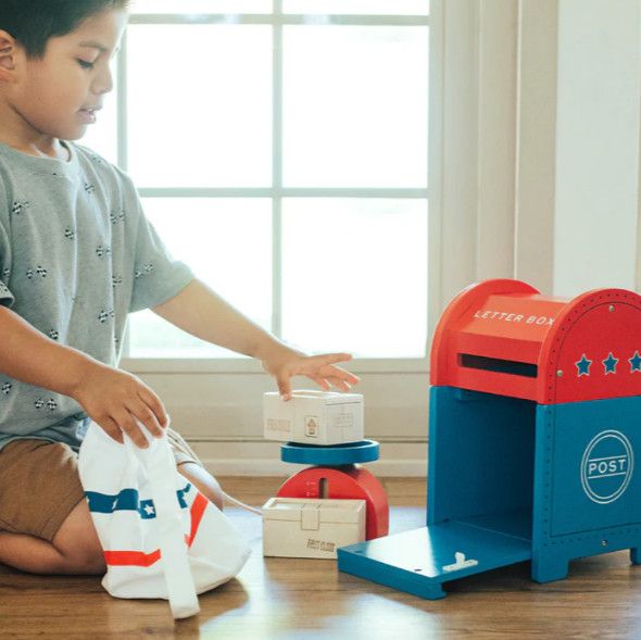 EXTRA SPECIAL DELIVERY MAIL SET