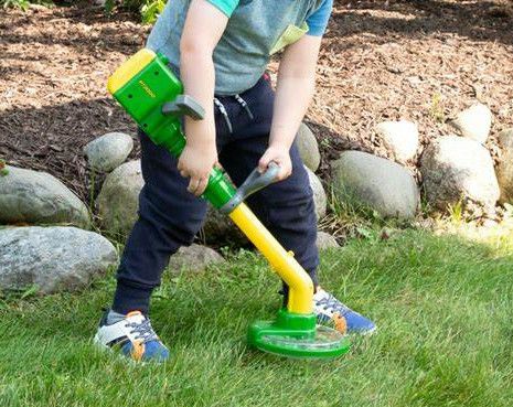 JOHN DEERE POWER WEED TRIMMER