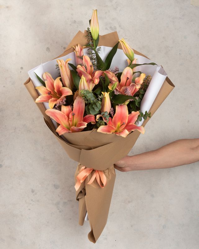 Bouquet of scented lilums