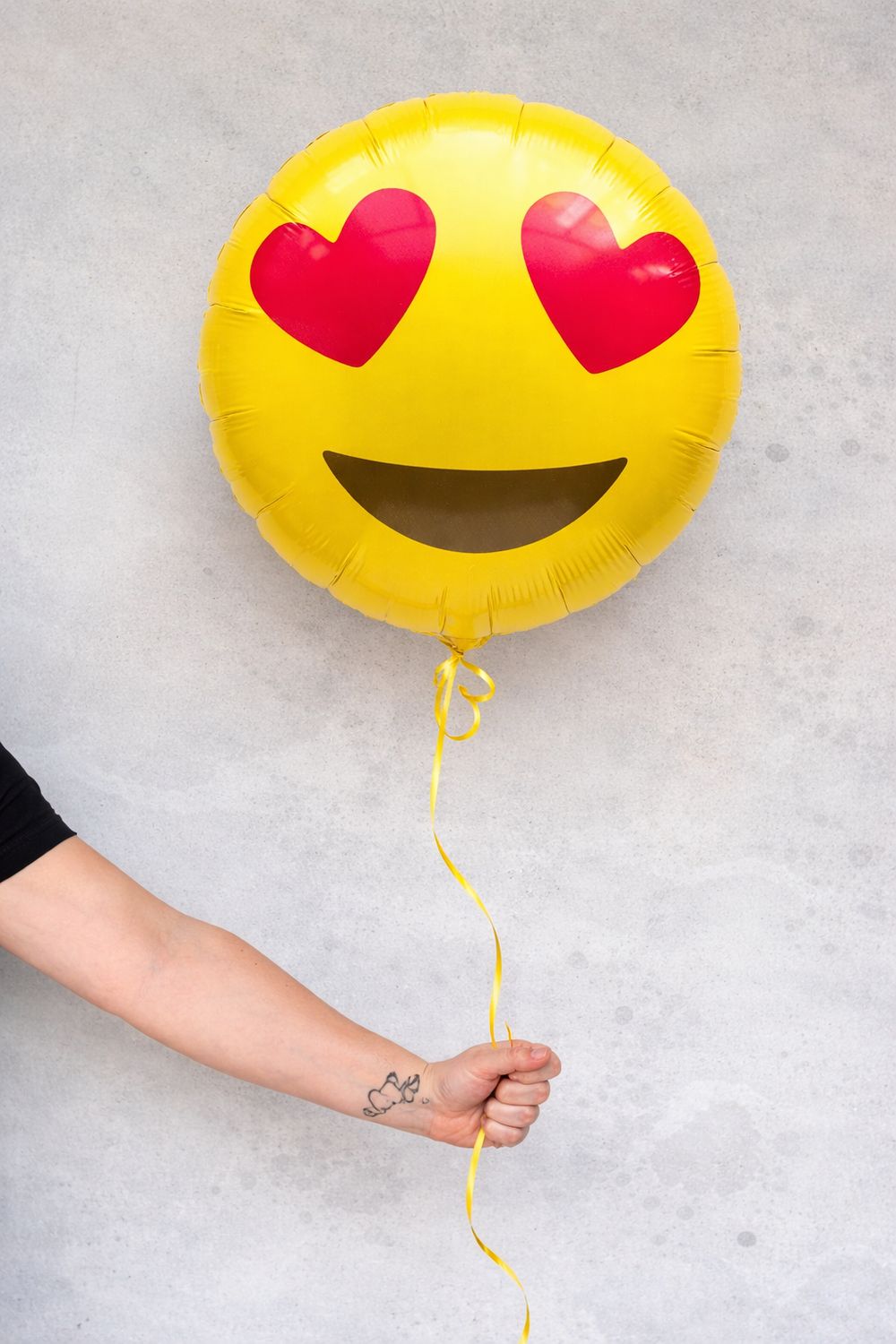 Heart Eyes Emoji Balloon with Helium