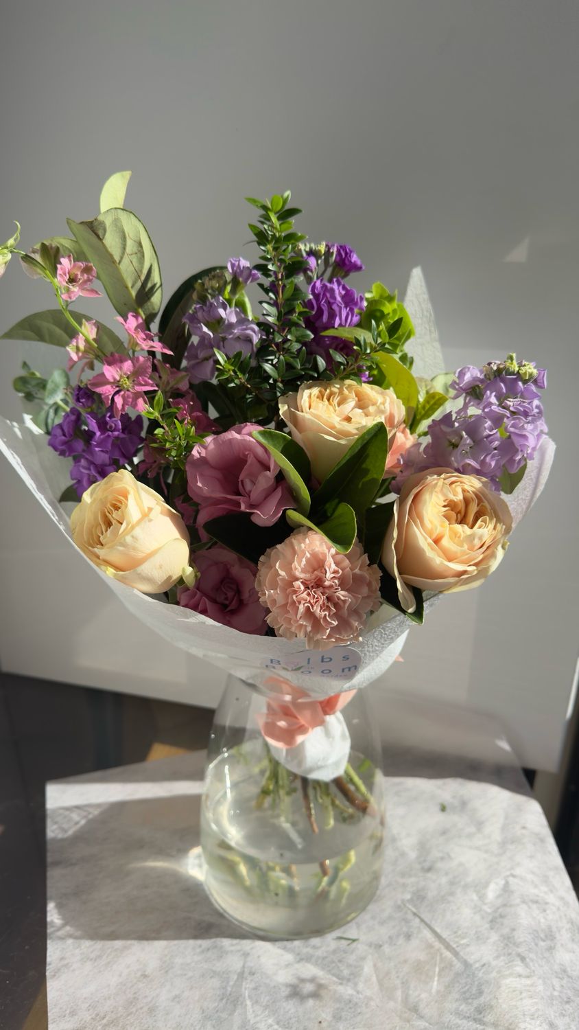 Grandiflora Roses Mix Bunch