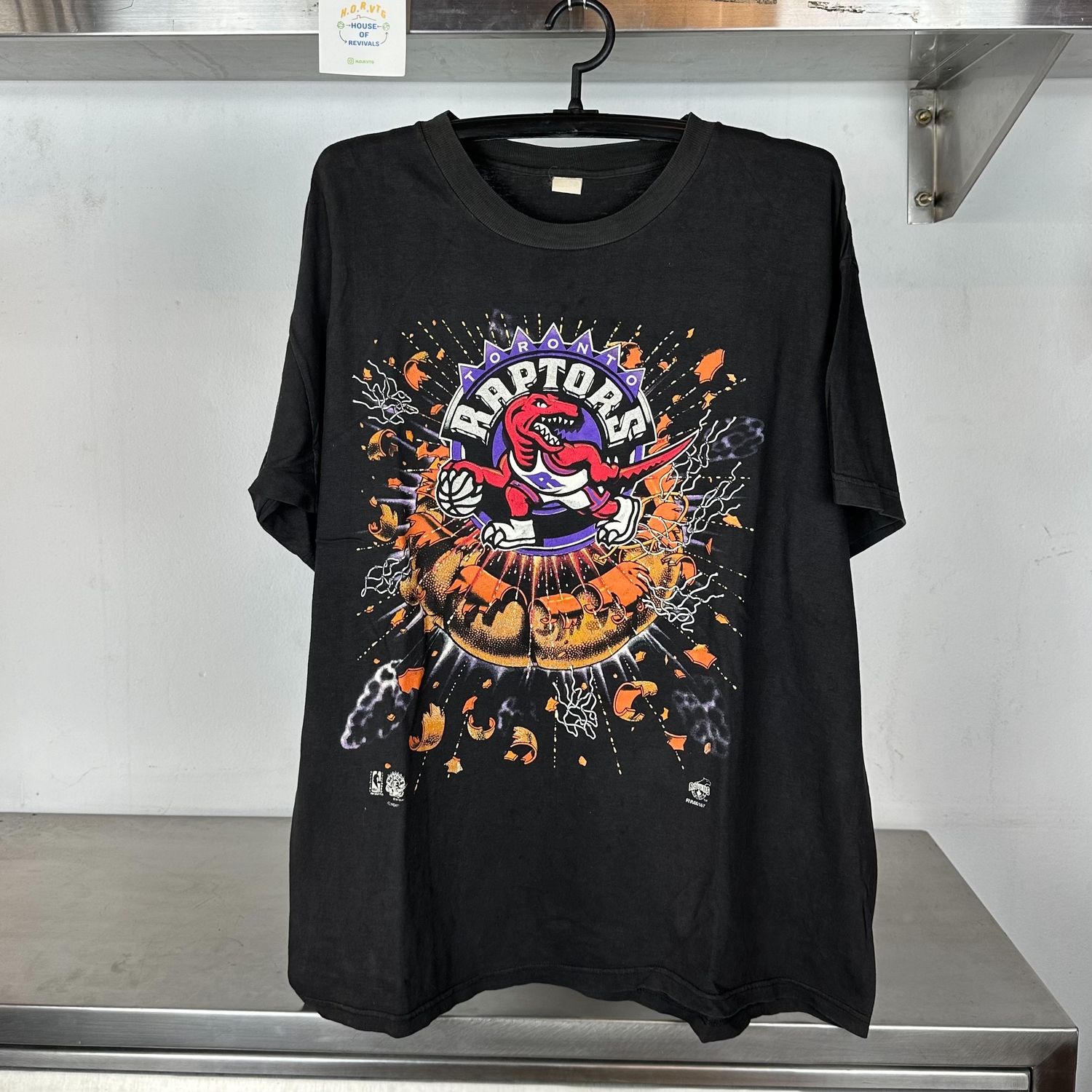 90s Toronto Raptors Explosion Graphic basketball NBA XL Black T-shirt