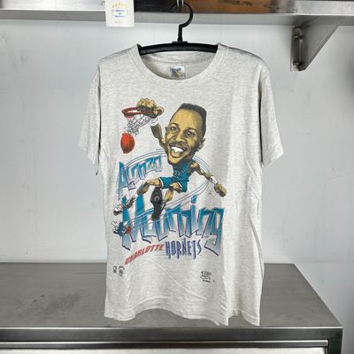 90s Alonzo Mourning Charlotte Hornets NBA Caricature single stitch T-shirt