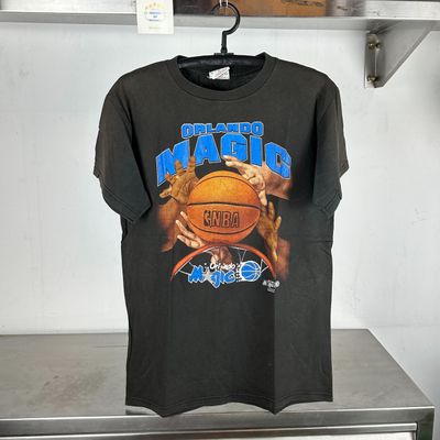 90s Orlando Magic Basketball Graphic NBA Nutmeg Large T-shirt