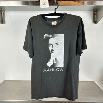 ​Vintage 1997 Manilow Tour of the World Singer Winterland Large Faded single stitch T-shirt