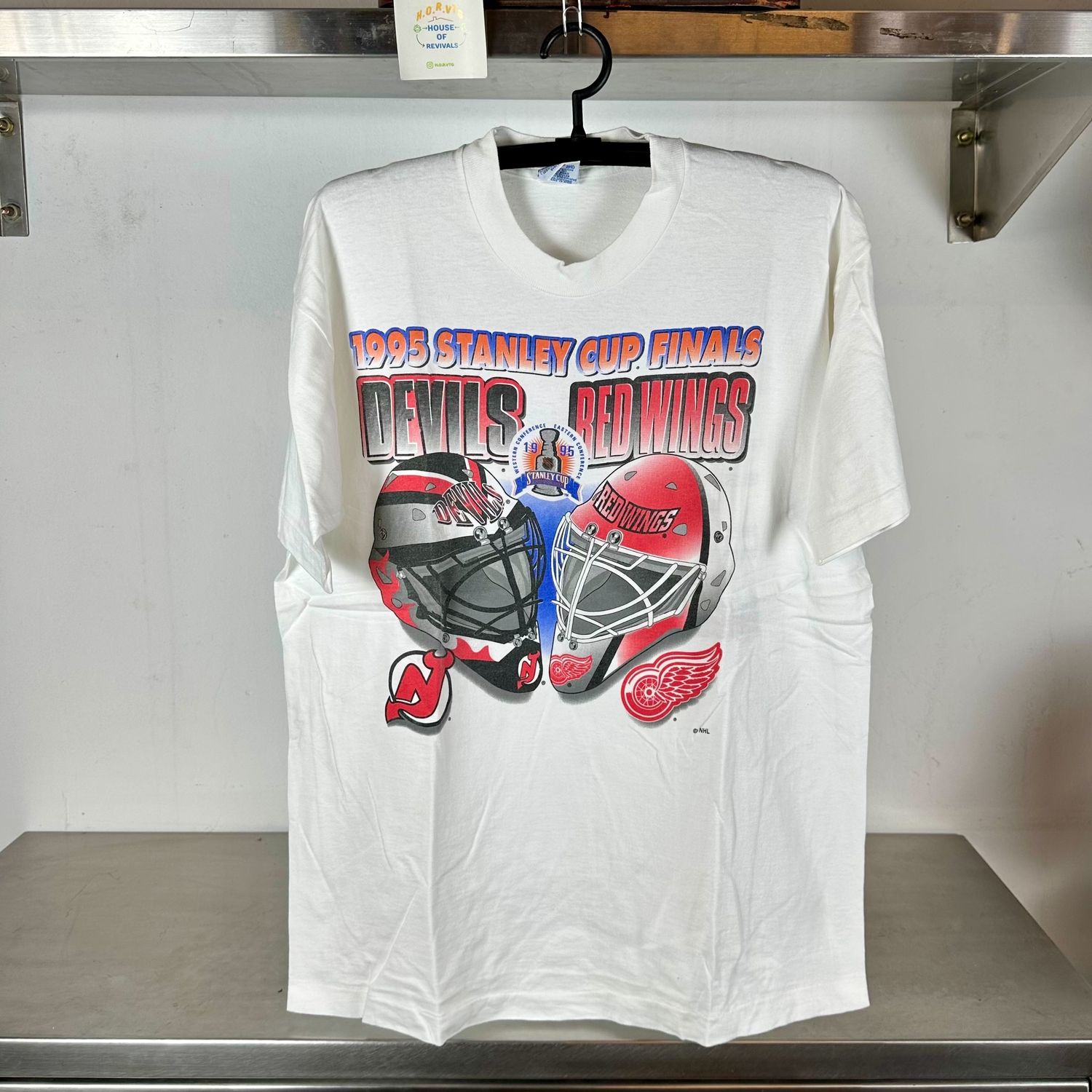 ​Vintage 1995 NHL Stanley Cup Final New Jersey Devils Detroit Red Wings Large single stitch T-shirt