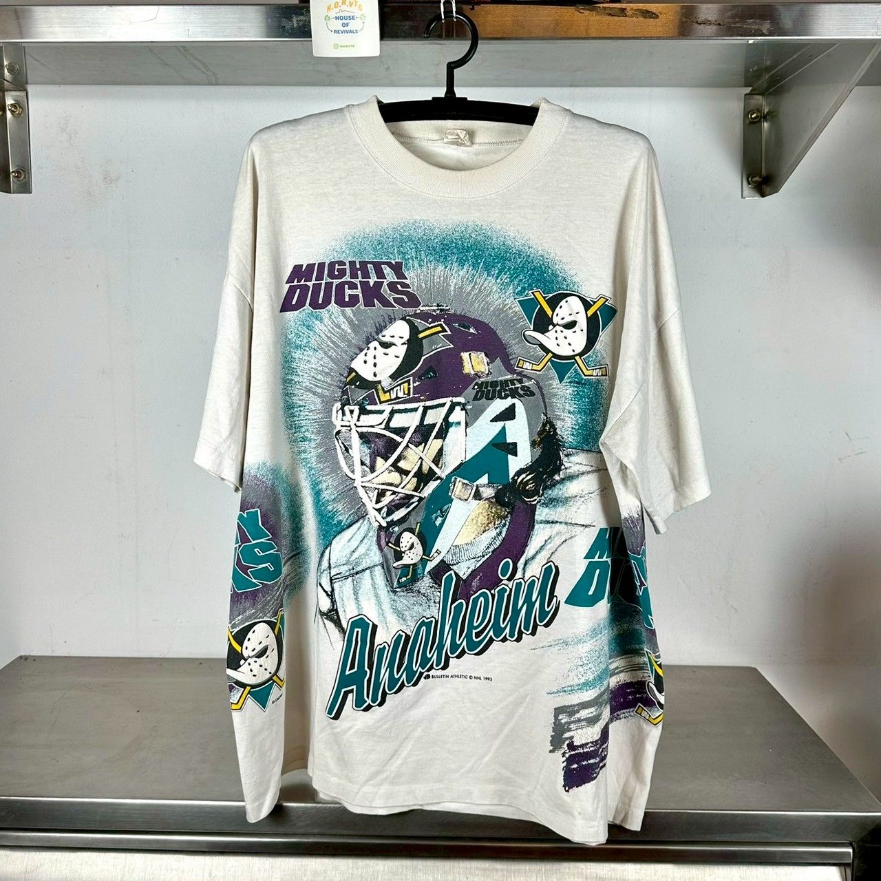 ​Vintage 1994 Anaheim Mighty Ducks Bulletin Athletic AOP NHL 2XL T-shirt