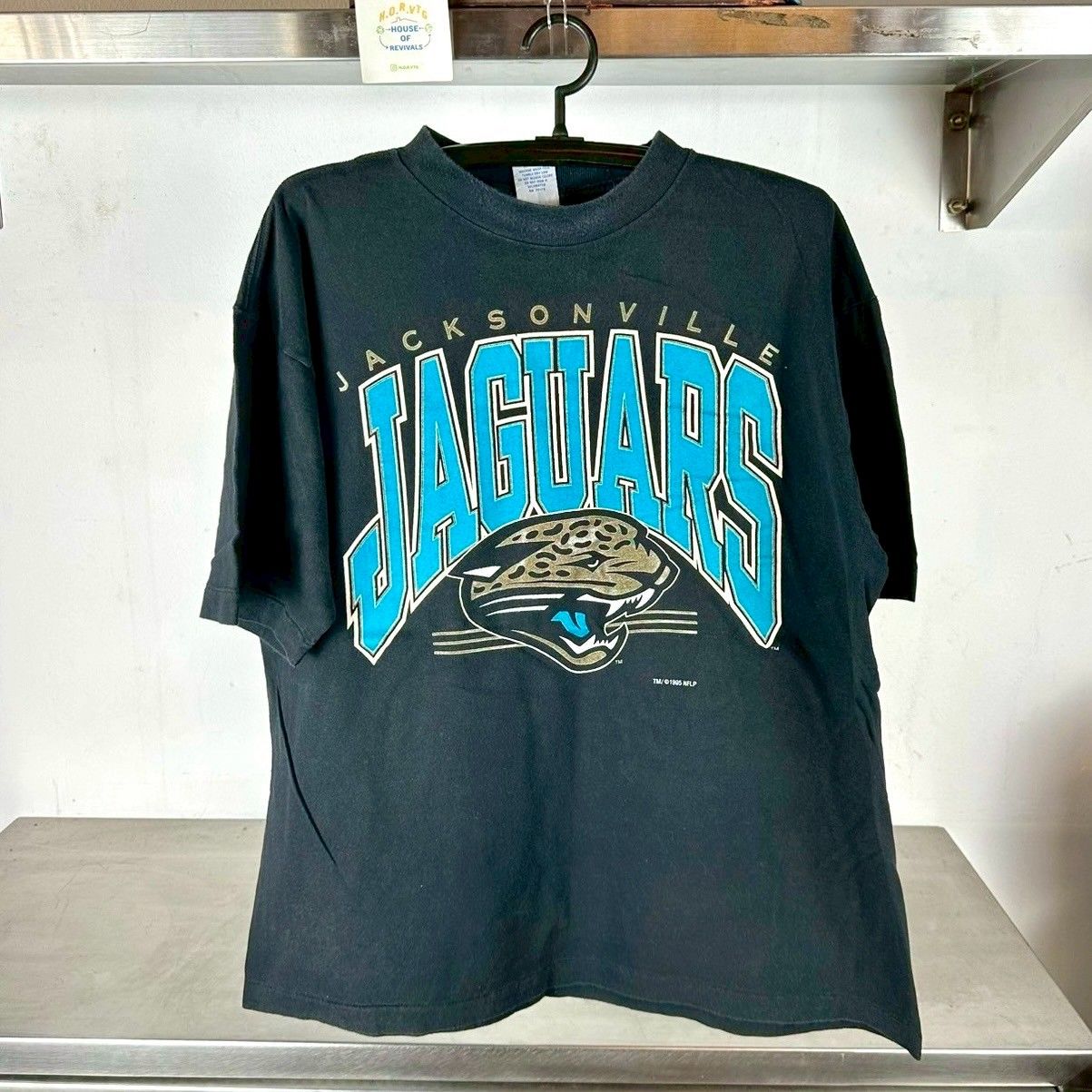 ​Vintage 1995 Jacksonville Jaguars Football XL single stitch T-shirt