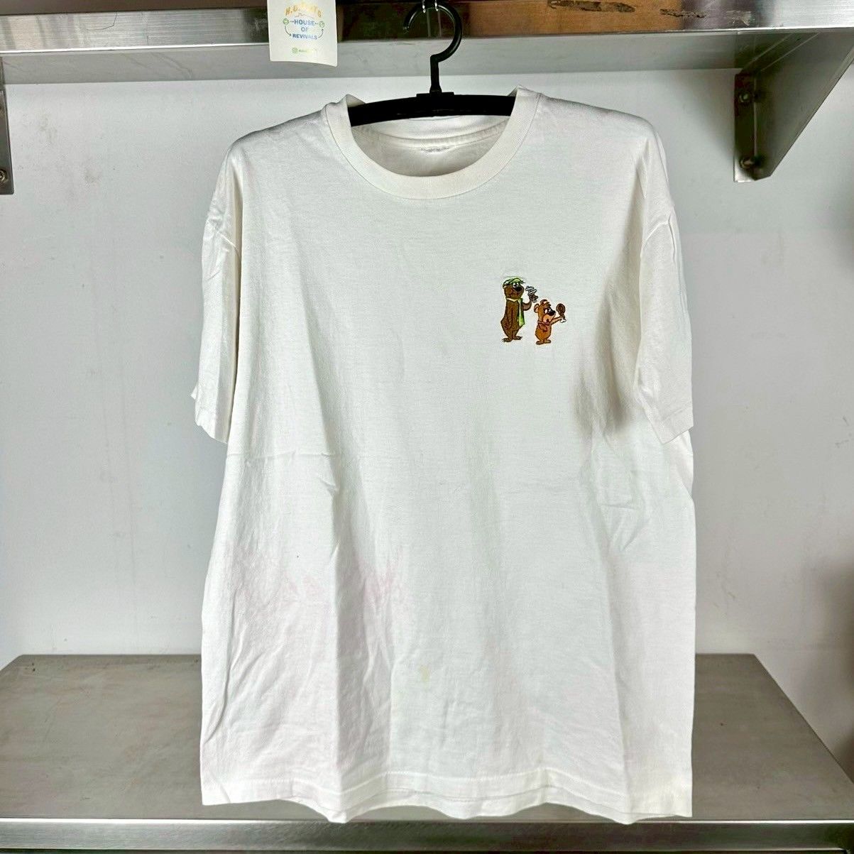 ​Vintage 90s Yogi Bear Cartoon Embroidered Promo single stitch T-shirt